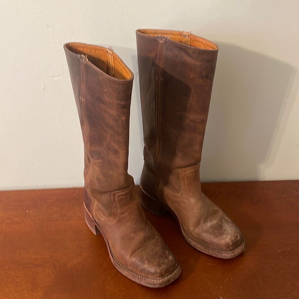 Frye Campus 14L